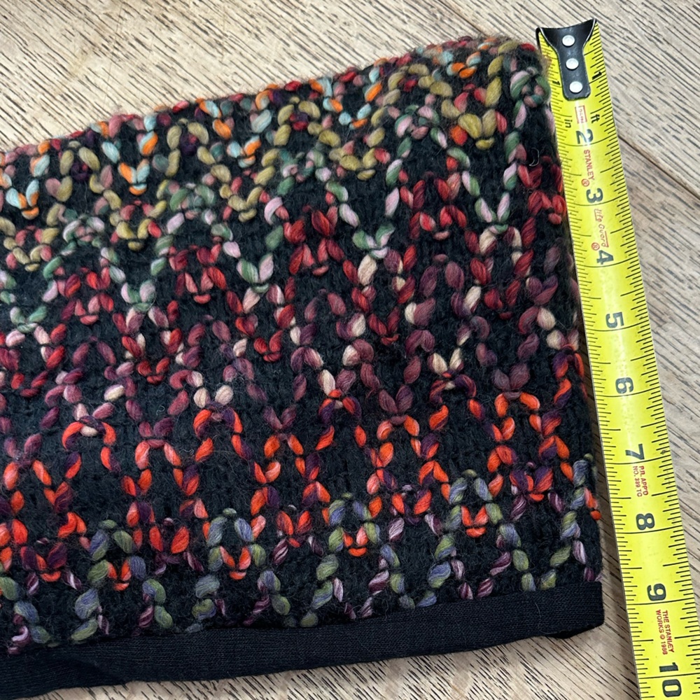 Colorful Warm Infinity Scarf women’s - Picture 7 of 8